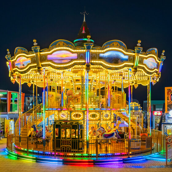 36-Seat Double-Layer Carousel